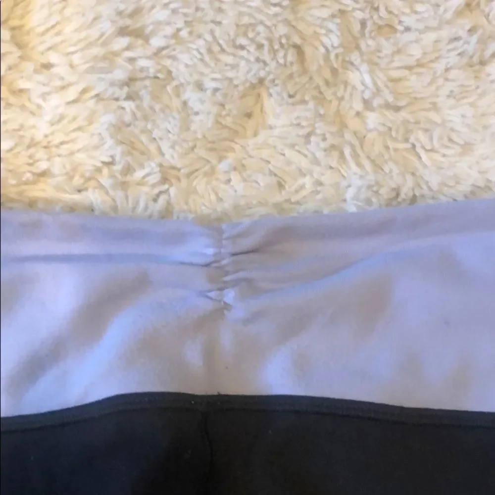 Lululemon clam diggers 6 (2827)